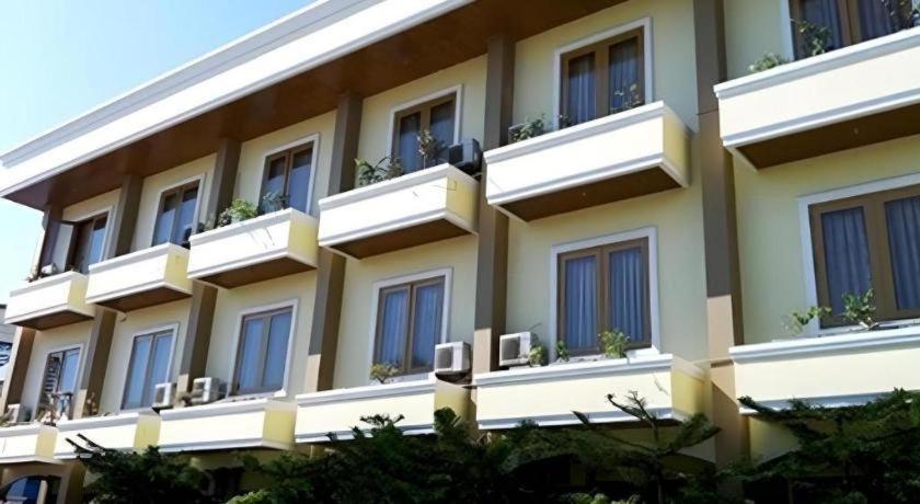 Athaya Hotel Kendari Ngoại thất bức ảnh