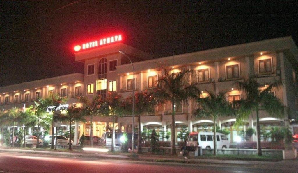 Athaya Hotel Kendari Ngoại thất bức ảnh